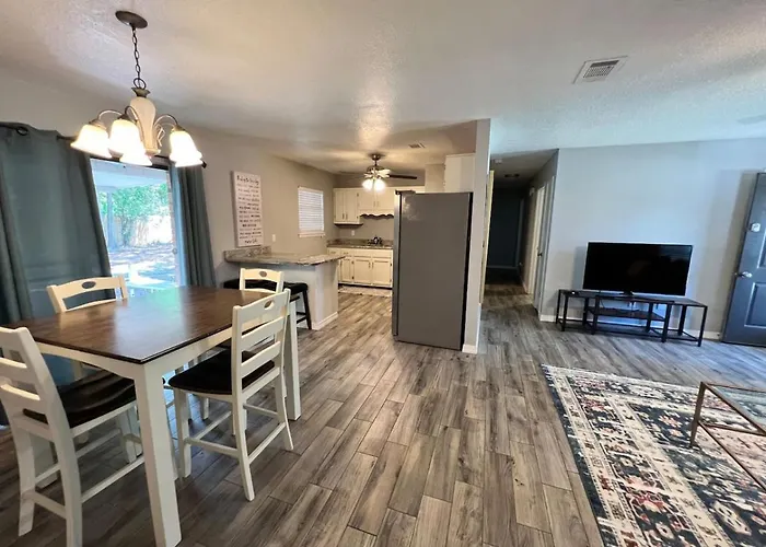 Cozy Ocean Springs Get-Away